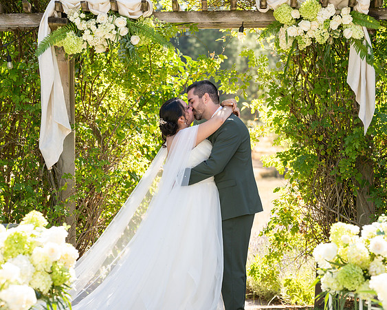 Jason and Liz sneak peeks (49 of 95)