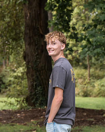 Twins HS senior 2025 gallery (204 of 252)