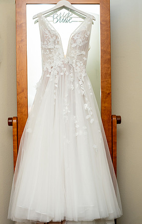 Michael and Vivian wedding day sneak peeks (5)