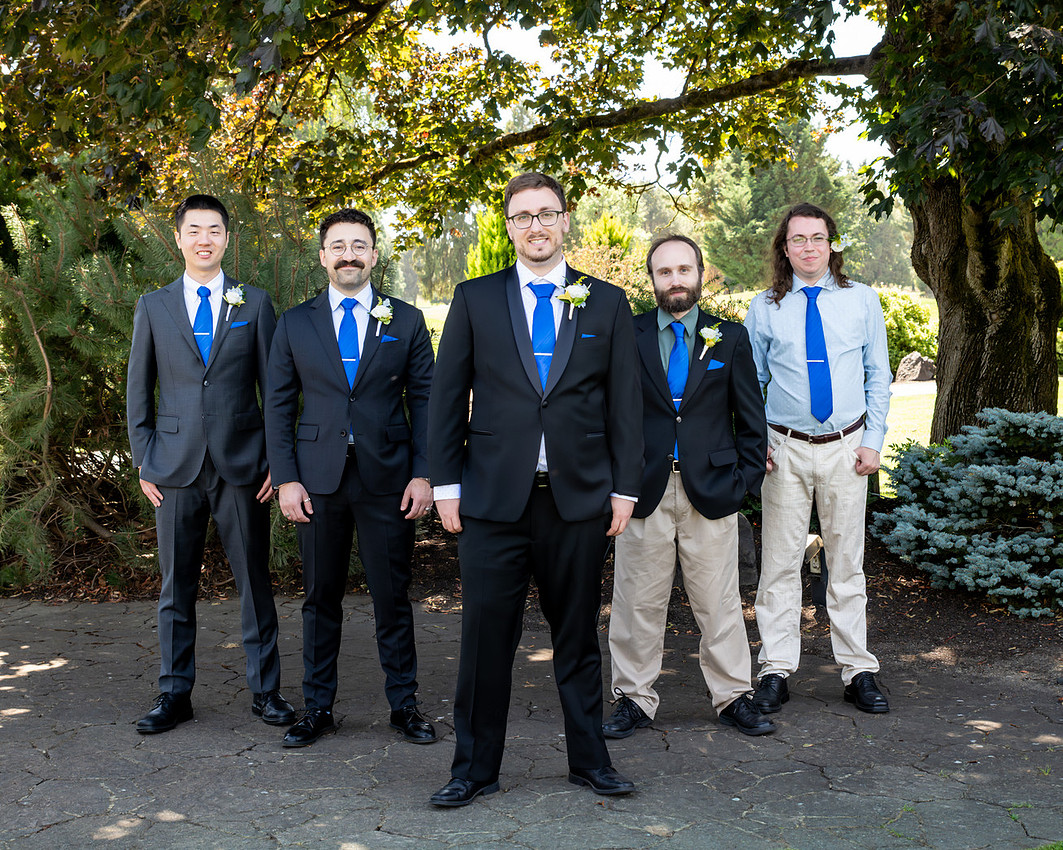 Michael and Vivian wedding day sneak peeks (13)