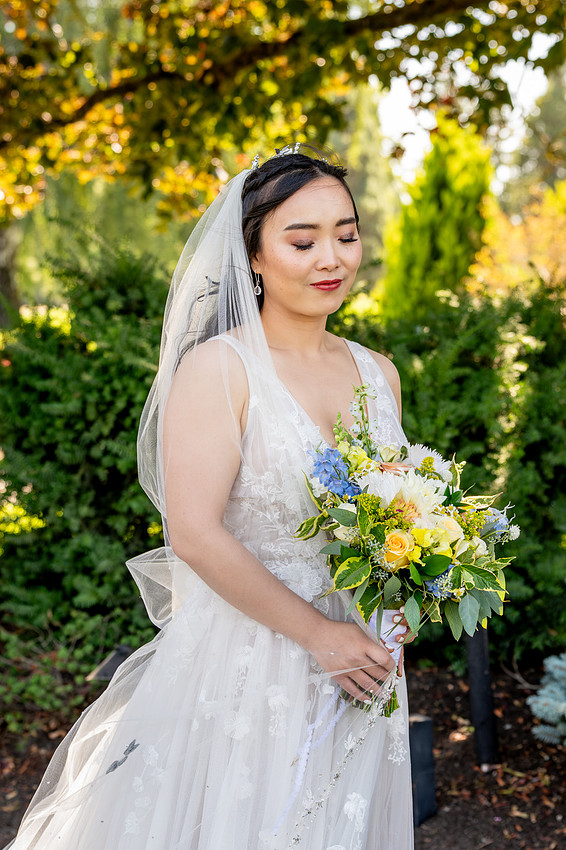 Michael and Vivian wedding day sneak peeks (20)