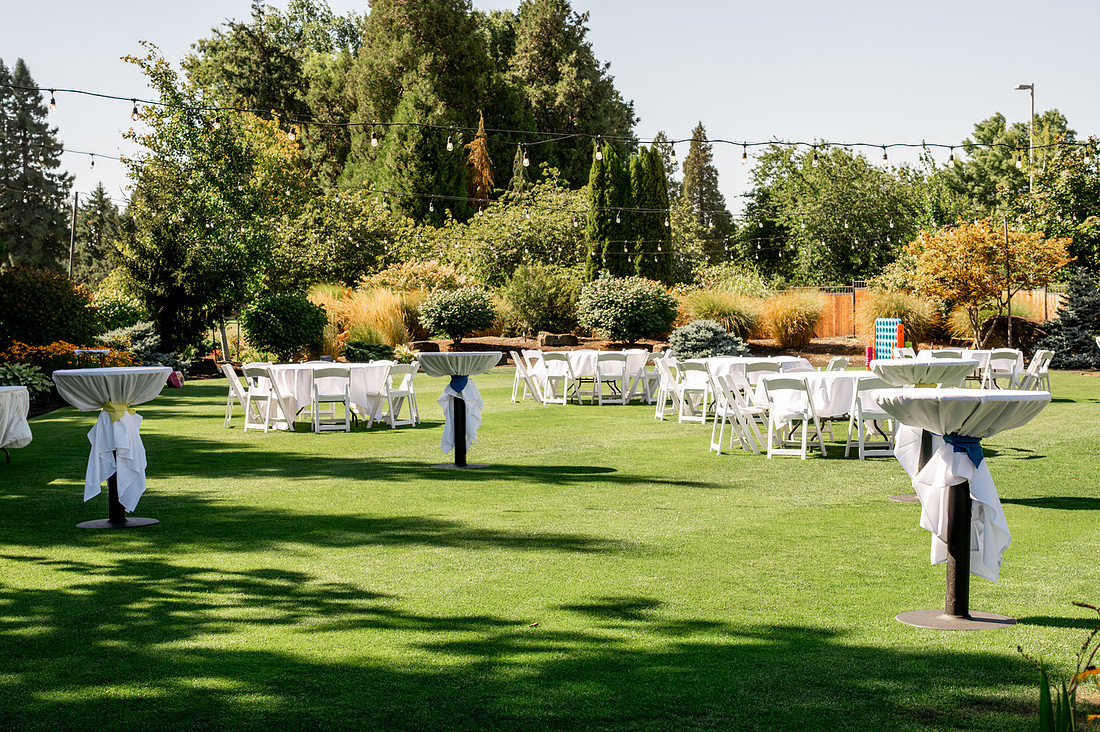 Michael and Vivian wedding day sneak peeks (34)