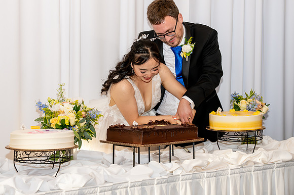 Michael and Vivian wedding day sneak peeks (75)