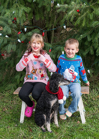 Erin Reggie and Simon Christmas 2025 (2 of 91)