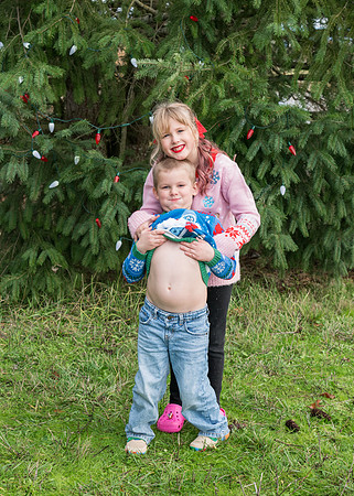 Erin Reggie and Simon Christmas 2025 (22 of 91)