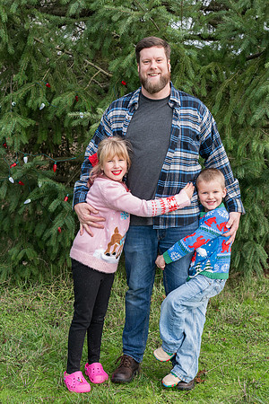 Erin Reggie and Simon Christmas 2025 (43 of 91)