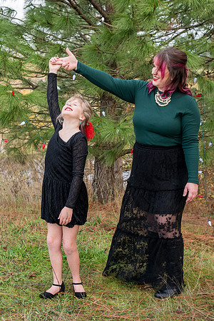 Erin Reggie and Simon Christmas 2025 (64 of 91)