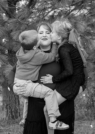 Erin Reggie and Simon Christmas 2025 (88 of 91)-2