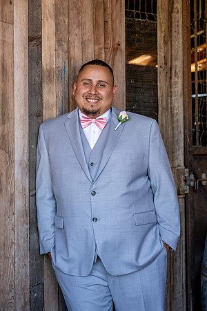 Oscar and Amber wedding day sneak peeks (8 of 91)