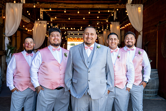 Oscar and Amber wedding day sneak peeks (10 of 91)