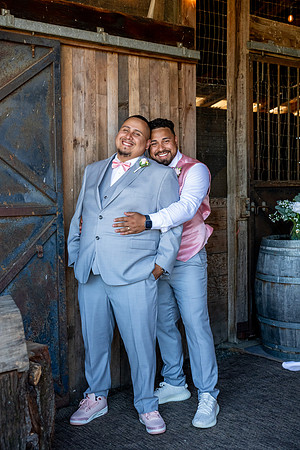 Oscar and Amber wedding day sneak peeks (11 of 91)