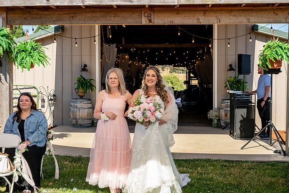 Oscar and Amber wedding day sneak peeks (27 of 91)