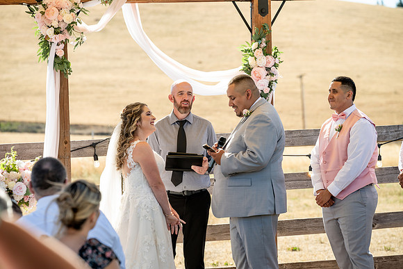 Oscar and Amber wedding day sneak peeks (40 of 91)