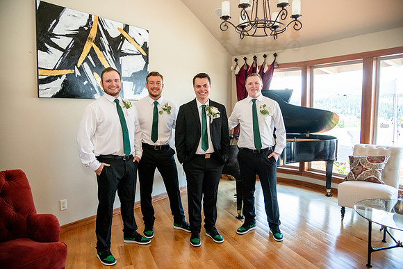Oregon wedding photographer