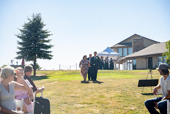 Oregon wedding photographer