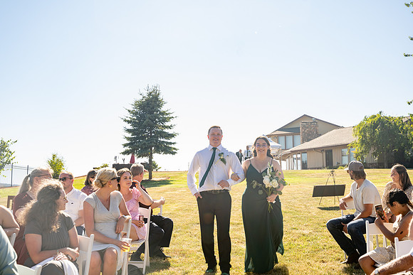 Oregon wedding photographer
