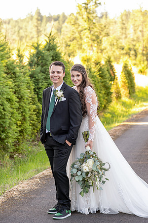 Oregon wedding photographer