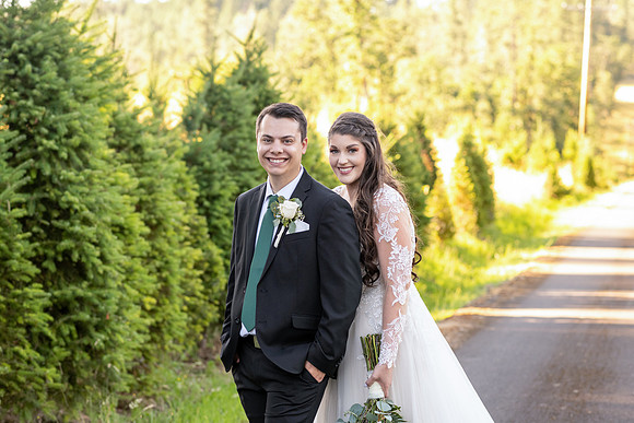 Oregon wedding photographer