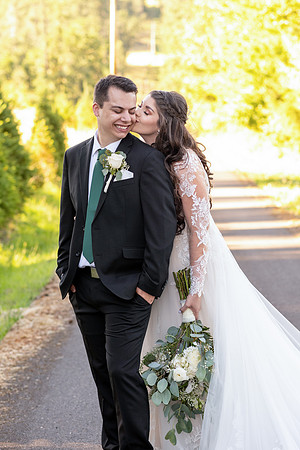 Oregon wedding photographer