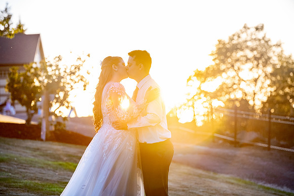 Oregon wedding photographer