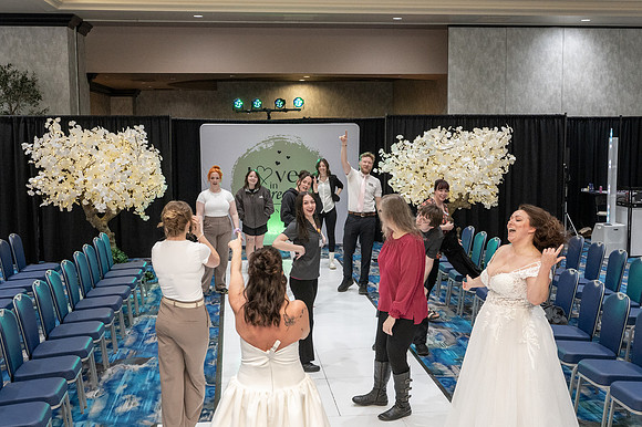 DANCE AT CANYONVILLE WEDDING SHOW (22 of 22)