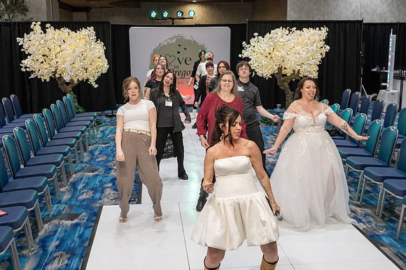 DANCE AT CANYONVILLE WEDDING SHOW (13 of 22)