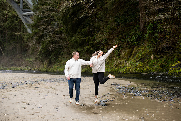 Zach and Katie sneak peeks (13)