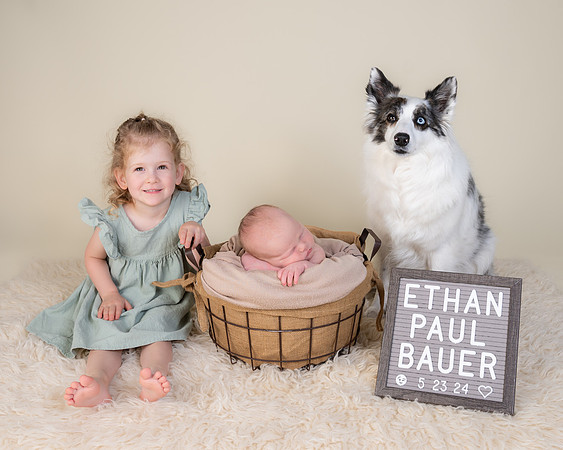 Cassandra and Matthew newborn (3)