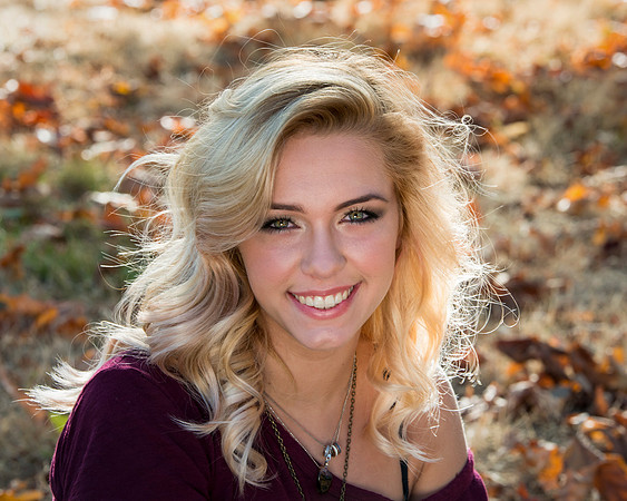 Kaitlyn senior-8