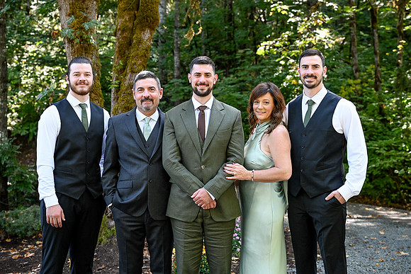 sneak peeks (32 of 97)