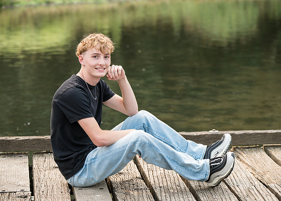 Twins HS senior 2025 gallery (17 of 252)