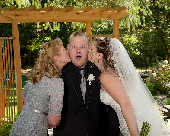 Anthony and Emily sneak peeks and blog-37