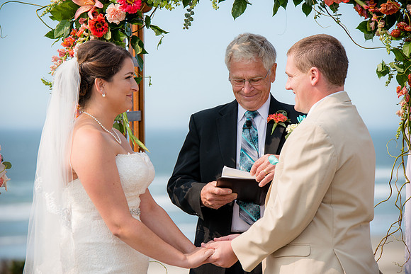 Oregon Coast wedding photographer