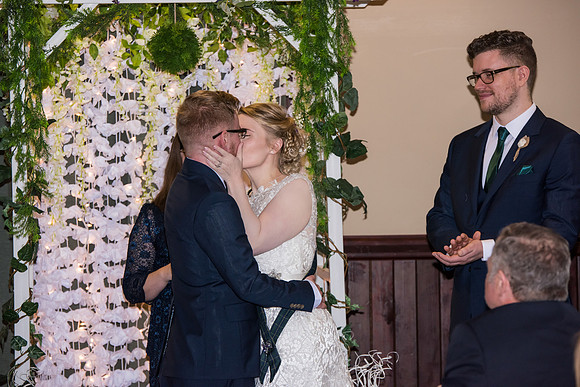 Oregon wedding photographer