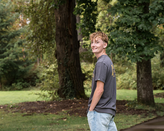Twins HS senior 2025 gallery (203 of 252)
