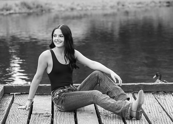 Twins HS senior 2025 gallery (14 of 252)