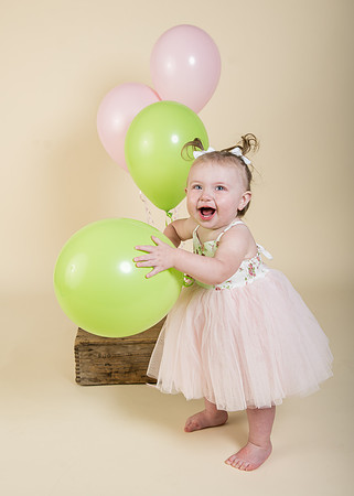 Oakley 1st birthday 2023-30