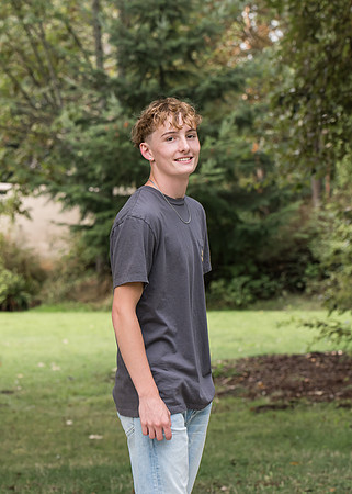 Twins HS senior 2025 gallery (211 of 252)