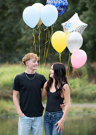 Twins HS senior 2025 gallery (4 of 252)