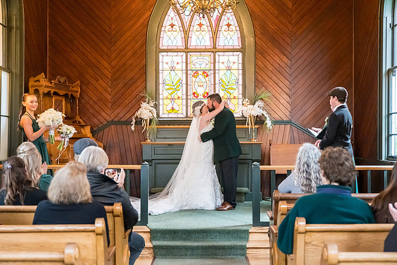 Oregon wedding photographer