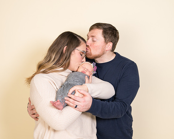 Oregon Newborn and family lifestyle photographer (5)