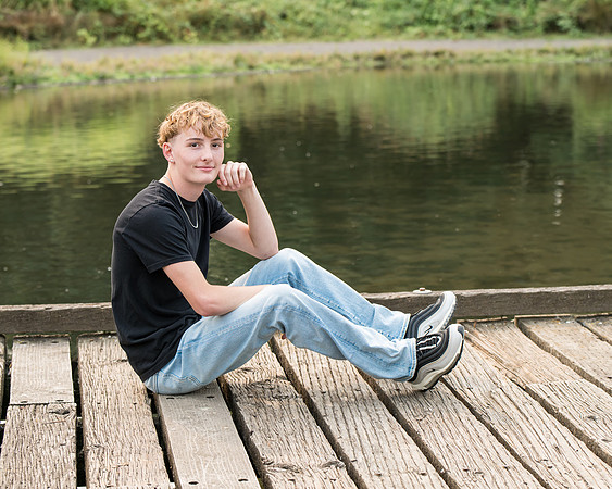 Twins HS senior 2025 gallery (20 of 252)