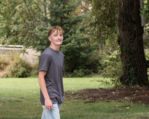 Twins HS senior 2025 gallery (210 of 252)