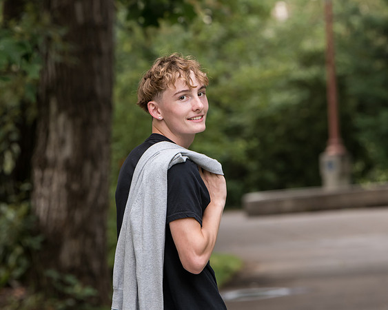 Twins HS senior 2025 gallery (229 of 252)