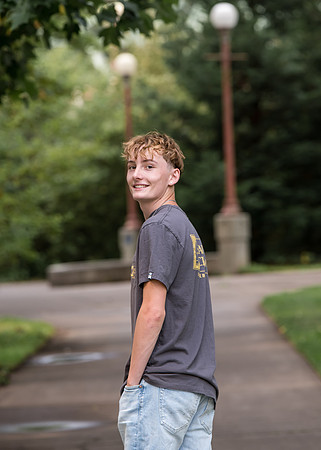 Twins HS senior 2025 gallery (193 of 252)