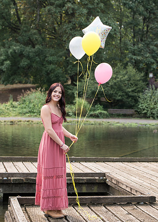 Twins HS senior 2025 gallery (37 of 252)