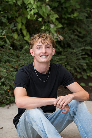 Twins HS senior 2025 gallery (84 of 252)