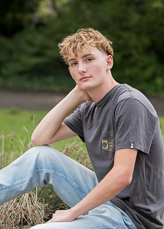 Twins HS senior 2025 gallery (132 of 252)