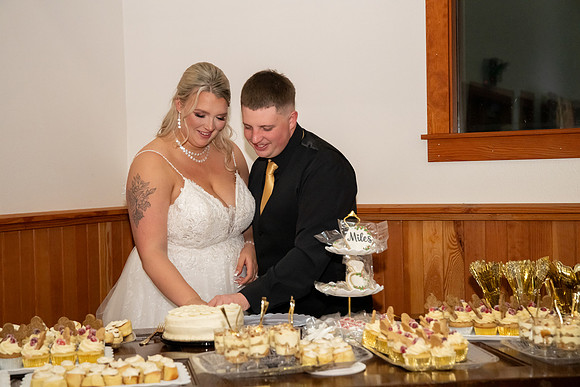 Alyc and Brooklynn wedding day sneak peeks (1 of 228) (200)