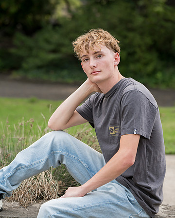 Twins HS senior 2025 gallery (131 of 252)